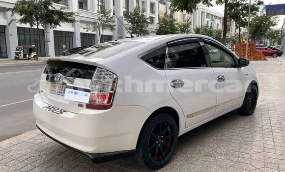 ទិញ បានប្រើ Toyota Prius White ឡាន} ក្នុង Phanomsok ក្នុង Oddar Meanchey Province ទិញ បានប្រើ Toyota Prius White ឡាន} ក្នុង Phanomsok ក្នុង Oddar Meanchey Province