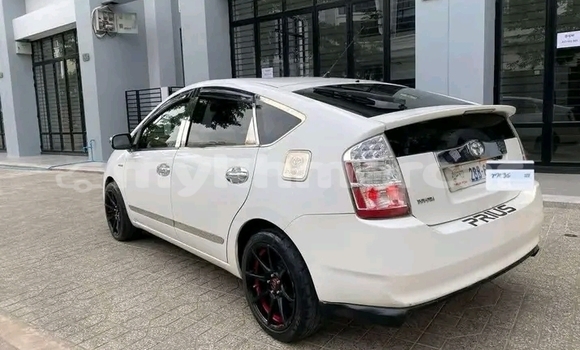ទិញ បានប្រើ Toyota Prius White ឡាន} ក្នុង Phanomsok ក្នុង Oddar Meanchey Province ទិញ បានប្រើ Toyota Prius White ឡាន} ក្នុង Phanomsok ក្នុង Oddar Meanchey Province