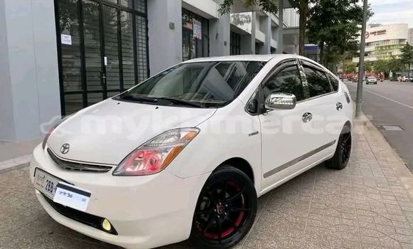 ទិញ បានប្រើ Toyota Prius White ឡាន} ក្នុង Phanomsok ក្នុង Oddar Meanchey Province ទិញ បានប្រើ Toyota Prius White ឡាន} ក្នុង Phanomsok ក្នុង Oddar Meanchey Province