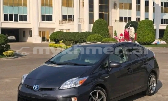 Buy Used Toyota Prius Black Car in Chbar Mon in Kampong Speu Province Buy Used Toyota Prius Black Car in Chbar Mon in Kampong Speu Province