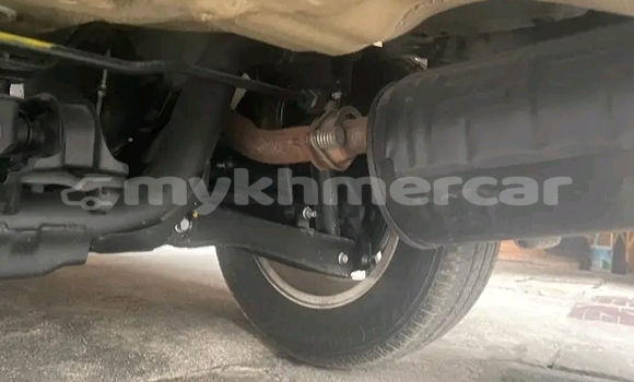 Buy Used Honda CRβV Other Car in Chbar Mon in Kampong Speu Province Buy Used Honda CRβV Other Car in Chbar Mon in Kampong Speu Province