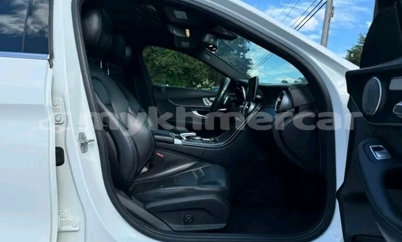 Buy Used Mercedes-Benz AMG GLE White Car in Chbar Mon in Kampong Speu Province