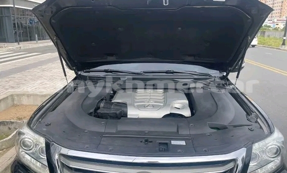 Buy Used Lexus LX 570 Black Car in Chbar Mon in Kampong Speu Province Buy Used Lexus LX 570 Black Car in Chbar Mon in Kampong Speu Province