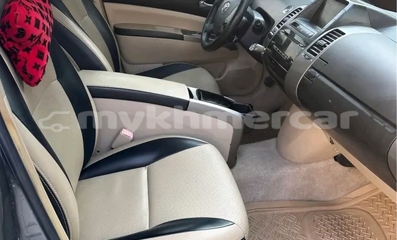Buy Used Toyota Prius Black Car in Chbar Mon in Kampong Speu Province Buy Used Toyota Prius Black Car in Chbar Mon in Kampong Speu Province