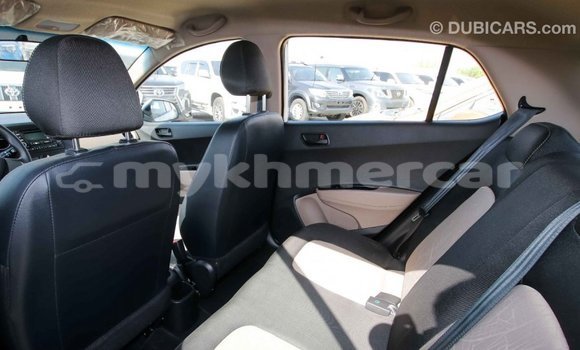 Buy Import Hyundai i10 White Car in Import - Dubai in Kampot Province Buy Import Hyundai i10 White Car in Import - Dubai in Kampot Province