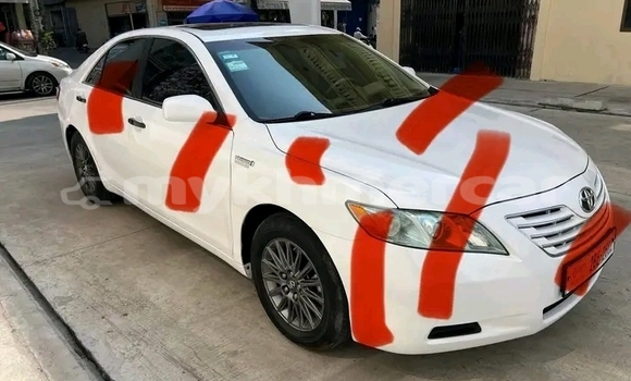 Buy Used Toyota Camry White Car in Kep in Kep Province Buy Used Toyota Camry White Car in Kep in Kep Province