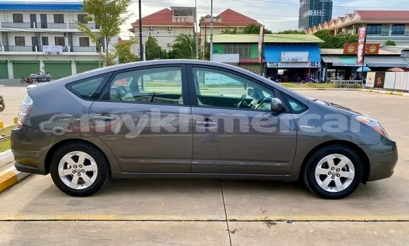 Buy Used Toyota Prius c Black Car in Chbar Mon in Kampong Speu Province Buy Used Toyota Prius c Black Car in Chbar Mon in Kampong Speu Province