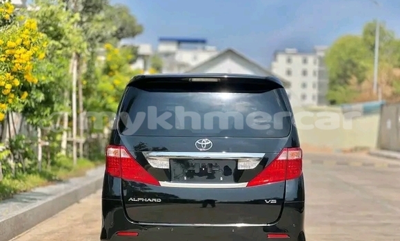 Buy Used Toyota Alphard Black Car in Chbar Mon in Kampong Speu Province Buy Used Toyota Alphard Black Car in Chbar Mon in Kampong Speu Province