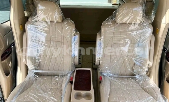 Buy Used Toyota Alphard Black Car in Chbar Mon in Kampong Speu Province Buy Used Toyota Alphard Black Car in Chbar Mon in Kampong Speu Province