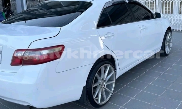 Buy Used Toyota Camry White Car in Chbar Mon in Kampong Speu Province Buy Used Toyota Camry White Car in Chbar Mon in Kampong Speu Province