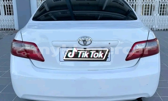 Buy Used Toyota Camry White Car in Chbar Mon in Kampong Speu Province Buy Used Toyota Camry White Car in Chbar Mon in Kampong Speu Province