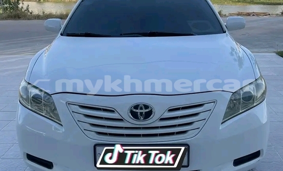 Buy Used Toyota Camry White Car in Chbar Mon in Kampong Speu Province Buy Used Toyota Camry White Car in Chbar Mon in Kampong Speu Province