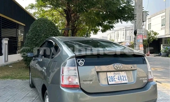 Buy Used Toyota Prius Other Car in Chbar Mon in Kampong Speu Province Buy Used Toyota Prius Other Car in Chbar Mon in Kampong Speu Province
