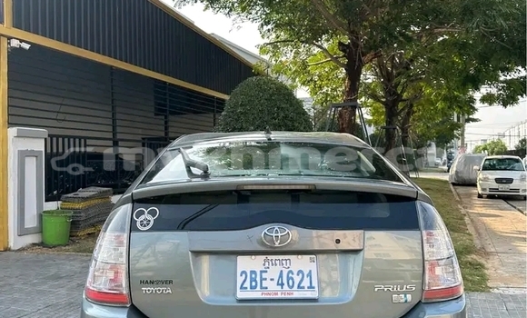 Buy Used Toyota Prius Other Car in Chbar Mon in Kampong Speu Province Buy Used Toyota Prius Other Car in Chbar Mon in Kampong Speu Province