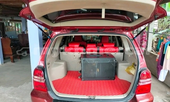 Buy Used Toyota Highlander Red Car in Koulen in Preah Vihear Province Buy Used Toyota Highlander Red Car in Koulen in Preah Vihear Province