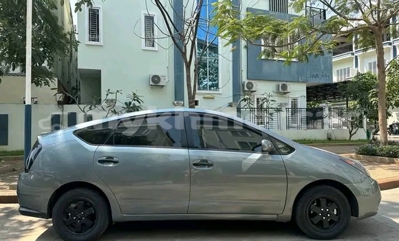 Buy Used Toyota Prius Other Car in Chbar Mon in Kampong Speu Province Buy Used Toyota Prius Other Car in Chbar Mon in Kampong Speu Province