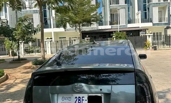 Buy Used Toyota Prius Other Car in Chbar Mon in Kampong Speu Province Buy Used Toyota Prius Other Car in Chbar Mon in Kampong Speu Province