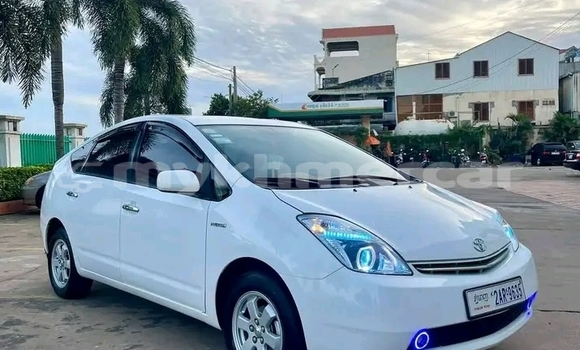 Buy Used Toyota Premio White Car in Cheom Ksan in Preah Vihear Province Buy Used Toyota Premio White Car in Cheom Ksan in Preah Vihear Province