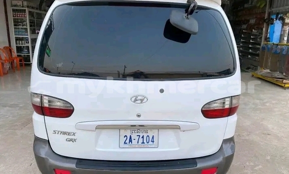 Acheter Occasion Voiture Smart ForFour Blanc à Khŭm Sráng, Kampong Speu Province