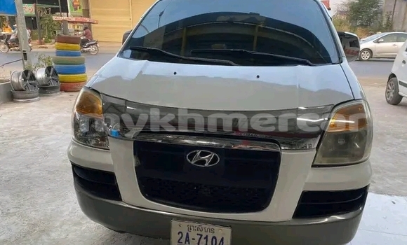 Buy Used Smart ForFour White Car in Khŭm Sráng in Kampong Speu Province Buy Used Smart ForFour White Car in Khŭm Sráng in Kampong Speu Province