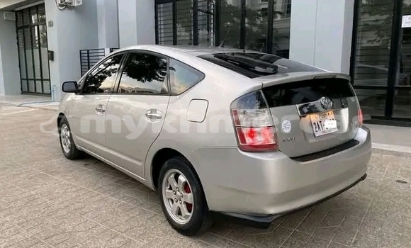 Buy Used Toyota Prius Other Car in Chbar Mon in Kampong Speu Province Buy Used Toyota Prius Other Car in Chbar Mon in Kampong Speu Province