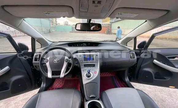 Buy Used Toyota Prius Black Car in Chbar Mon in Kampong Speu Province Buy Used Toyota Prius Black Car in Chbar Mon in Kampong Speu Province