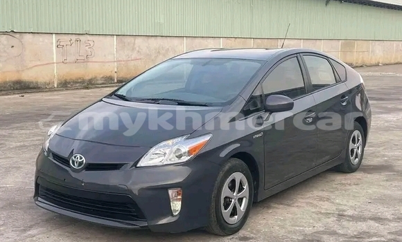 Buy Used Toyota Prius Black Car in Chbar Mon in Kampong Speu Province Buy Used Toyota Prius Black Car in Chbar Mon in Kampong Speu Province