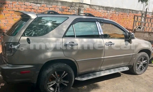 Buy Used Lexus RX 300 Other Car in Chbar Mon in Kampong Speu Province Buy Used Lexus RX 300 Other Car in Chbar Mon in Kampong Speu Province