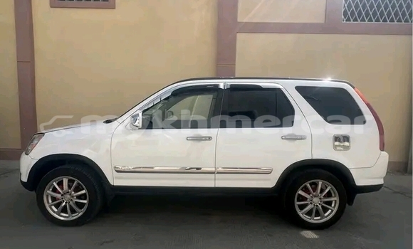 Buy Used Honda CR–V White Car in Chbar Mon in Kampong Speu Province Buy Used Honda CR–V White Car in Chbar Mon in Kampong Speu Province