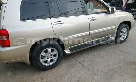 Buy Used Toyota Highlander Other Car in Chbar Mon in Kampong Speu Province Buy Used Toyota Highlander Other Car in Chbar Mon in Kampong Speu Province