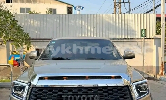 Buy Used Toyota Tundra White Car in Kratié in Kratié Province Buy Used Toyota Tundra White Car in Kratié in Kratié Province