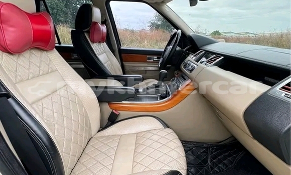 Buy Used Range Rover Range Rover White Car in Chbar Mon in Kampong Speu Province Buy Used Range Rover Range Rover White Car in Chbar Mon in Kampong Speu Province