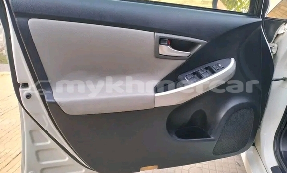 Buy Used Toyota Prius White Car in Kampot in Kampot Province Buy Used Toyota Prius White Car in Kampot in Kampot Province