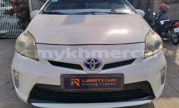 Buy Used Toyota Prius White Car in Kampot in Kampot Province Buy Used Toyota Prius White Car in Kampot in Kampot Province