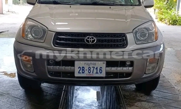 Buy Used Toyota RAV4 Other Car in Chbar Mon in Kampong Speu Province Buy Used Toyota RAV4 Other Car in Chbar Mon in Kampong Speu Province