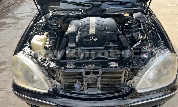 Buy Used Mercedes-Benz C-klasse Black Car in Khŭm Sráng in Kampong Speu Province Buy Used Mercedes-Benz C-klasse Black Car in Khŭm Sráng in Kampong Speu Province