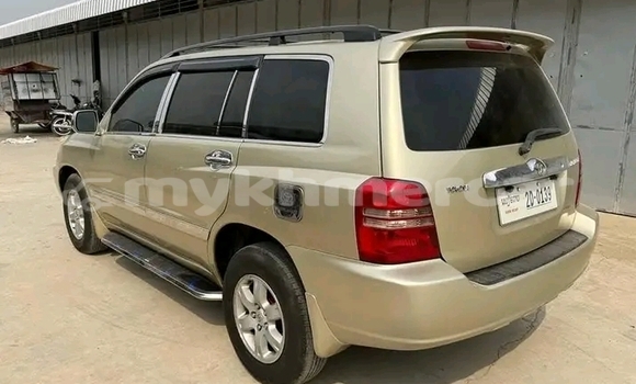 Buy Used Toyota Highlander Other Car in Chbar Mon in Kampong Speu Province Buy Used Toyota Highlander Other Car in Chbar Mon in Kampong Speu Province