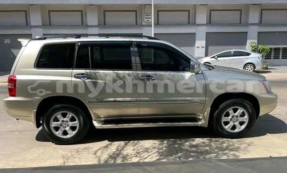 Buy Used Toyota Highlander Other Car in Chbar Mon in Kampong Speu Province Buy Used Toyota Highlander Other Car in Chbar Mon in Kampong Speu Province