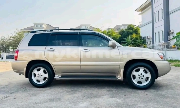 Buy Used Toyota Highlander Other Car in Chbar Mon in Kampong Speu Province Buy Used Toyota Highlander Other Car in Chbar Mon in Kampong Speu Province