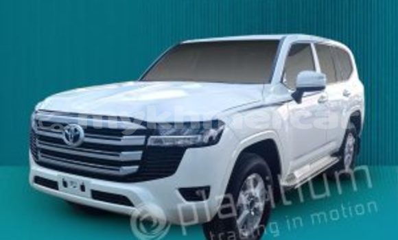 Buy Used Toyota Land Cruiser White Car in Pursat in Pursat Province Buy Used Toyota Land Cruiser White Car in Pursat in Pursat Province