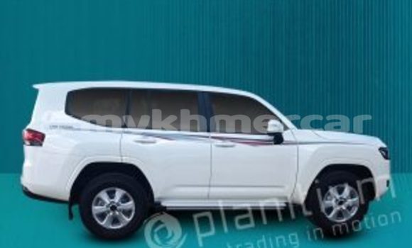 Acheter Occasion Voiture Toyota Land Cruiser Blanc à Pursat, Pursat Province Acheter Occasion Voiture Toyota Land Cruiser Blanc à Pursat, Pursat Province