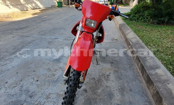 Buy Import Honda XR Red Bike in Phnom Penh in Phnom Penh Buy Import Honda XR Red Bike in Phnom Penh in Phnom Penh