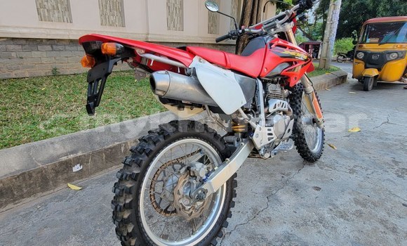 Buy Import Honda XR Red Bike in Phnom Penh in Phnom Penh Buy Import Honda XR Red Bike in Phnom Penh in Phnom Penh