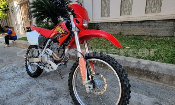 Buy Import Honda XR Red Bike in Phnom Penh in Phnom Penh Buy Import Honda XR Red Bike in Phnom Penh in Phnom Penh