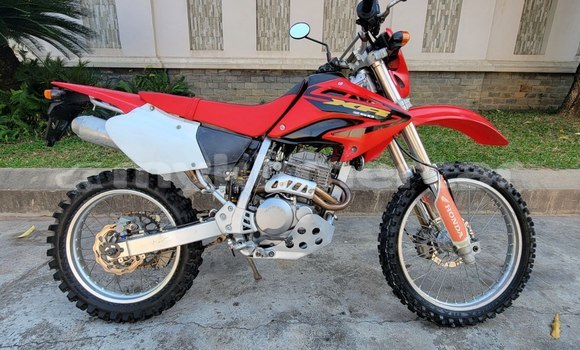 Buy Import Honda XR Red Bike in Phnom Penh in Phnom Penh Buy Import Honda XR Red Bike in Phnom Penh in Phnom Penh