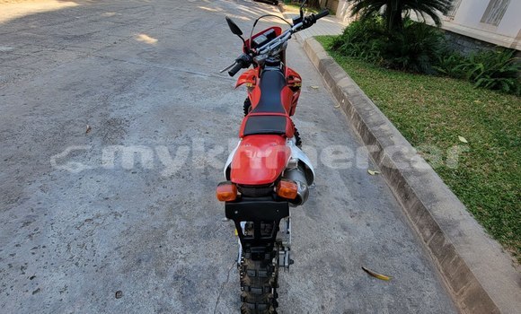Buy Import Honda XR Red Bike in Phnom Penh in Phnom Penh Buy Import Honda XR Red Bike in Phnom Penh in Phnom Penh