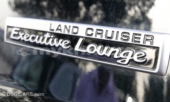 Acheter Import Voiture Toyota Land Cruiser Noir à Import - Dubai, Kampot Province Acheter Import Voiture Toyota Land Cruiser Noir à Import - Dubai, Kampot Province