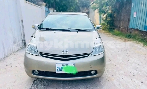 Buy Used Toyota Prius Other Car in Chbar Mon in Kampong Speu Province Buy Used Toyota Prius Other Car in Chbar Mon in Kampong Speu Province