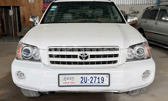 Buy Used Toyota Highlander White Car in Chbar Mon in Kampong Speu Province Buy Used Toyota Highlander White Car in Chbar Mon in Kampong Speu Province
