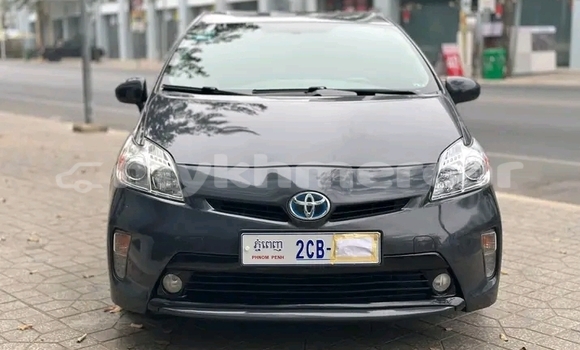 Buy Used Toyota Prius Black Car in Chbar Mon in Kampong Speu Province Buy Used Toyota Prius Black Car in Chbar Mon in Kampong Speu Province